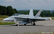 McDonnell Douglas F/A-18C Hornet | J-5018 | Swiss Air Force | PAYERNE (LSMP/---) 01.06.2003