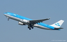 Airbus A330-203 | PH-AOH | KLM Royal Dutch Airlines | AMSTERDAM-SCHIPHOL (EHAM/AMS) 20.04.2011