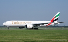 Boeing 777-21H LR | A6-EWA | Emirates Airline | AMSTERDAM-SCHIPHOL (EHAM/AMS) 23.04.2011