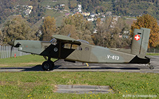 Pilatus PC-6/B2-H2M-1 | V-613 | Swiss Air Force | LOCARNO MAGADINO (LSMO/---) 04.11.2015