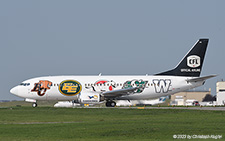 Boeing 737-36N | C-GCNO | Canadian North  |  Painted in the Canadian Football League special colours | CALGARY INTL. (CYYC/YYC) 18.07.2023