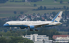 Boeing C-32A | 98-0001 | US Air Force | Z&UUML;RICH (LSZH/ZRH) 15.06.2024