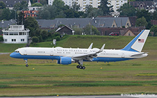 Boeing C-32A | 98-0001 | US Air Force | Z&UUML;RICH (LSZH/ZRH) 15.06.2024
