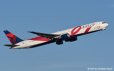 Boeing 767-424ER | N845MH | Delta Air Lines  |  with Breast Cancer Research Foundation titles | Z&UUML;RICH (LSZH/ZRH) 15.11.2024
