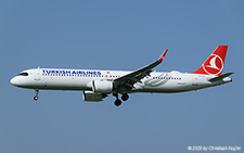 Airbus A321-271nx | TC-LPI | Turkish Airlines  |  Turkish Airlines operates a total of 124 Airbus A321. One of them is seen here arriving from Istanbul | Z&UUML;RICH (LSZH/ZRH) 12.06.2025