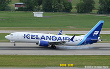 Boeing 737 MAX 8 | TF-ICN | Icelandair  |  This Boeing 737 MAX 8 is seen here touching down on runway 28 in Zurich, completing its flight from Reykjavik. | Z&UUML;RICH (LSZH/ZRH) 06.07.2025