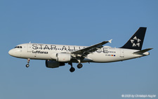 Airbus A320-214 | D-AIZM | Lufthansa  |  This Airbus A320 of Lufthansa was delivered to the airline in 2012. In October 2019, it was painted in Star Alliance special colours. | Z&UUML;RICH (LSZH/ZRH) 11.07.2025