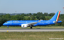 Airbus A220-300 | EI-HHJ | ITA Airways  |  This Airbus A220-300 was initially delivered in an all white scheme with large 