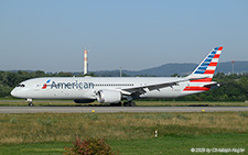 Boeing 787-9 | N827AN | American Airlines  |  This Boeing 787-9 of American Airlines has just landed on runway 14 and is about to vacate the runway. | Z&UUML;RICH (LSZH/ZRH) 08.08.2025