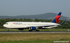 Boeing 767-332ER | N177DZ | Delta Air Lines  |  This Boeing 767-300 of Delta Air Lines has just landed on runway 14 in Zurich and is about to vacate the runway to get to its parking position. | Z&UUML;RICH (LSZH/ZRH) 14.08.2025