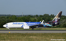 Boeing 737-8MA | TC-SPO | SunExpress  |  This Boeing 737-800 of SunExpress is promoting Paramount's Star Treck film. It is seen here arriving from Izmir. | Z&UUML;RICH (LSZH/ZRH) 14.08.2025