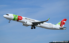 Airbus A321-251nx | CS-TXG | TAP Air Portugal  |  This Airbus A321neo of TAP Air Portugal is captured departing Zurich as flight TAP931 bound for Lisbon. These aircraft are also used on transatlantic flights. | Z&UUML;RICH (LSZH/ZRH) 06.09.2025