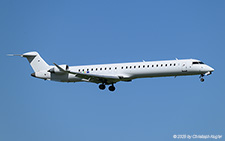 Bombardier CRJ 900LR | EI-FPG | Lufthansa (CityJet)  |  This Bombardier CRJ 900 without any markings is seen here operating flight DLH1190 from Frankfurt.  | Z&UUML;RICH (LSZH/ZRH) 18.09.2025