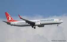 Boeing 737-9F2ER | TC-JYN | Turkish Airlines  |  Turkish Airlines operates a total of 15 Boeing 737-900. One of them is seen here arriving from Istanbul as flight THY2424. | ANTALYA (LTAI/AYT) 13.05.2025